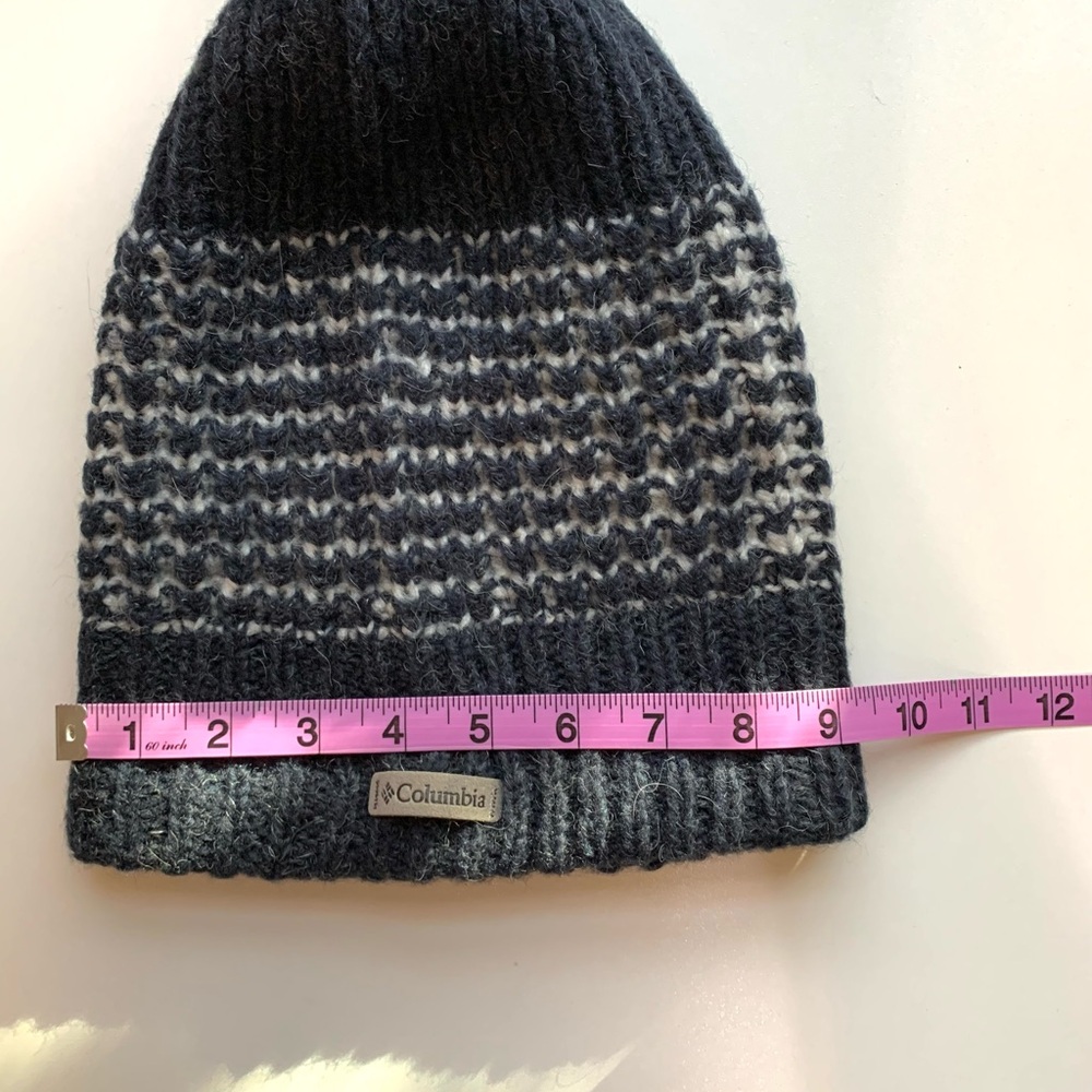 Columbia Navy and Grey Knit Beanie Stocking Cap Inisex - Picture 3 of 9